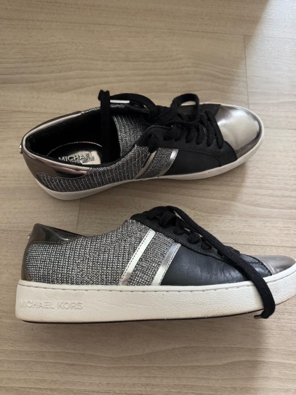 Michael Kors Black & Silver Low-Top Sneakers